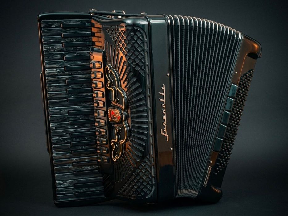 Acordeon digital Serenelli Assassino