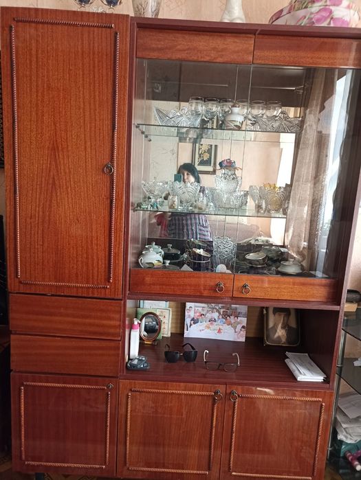 Отдам даром стенку, самовывоз