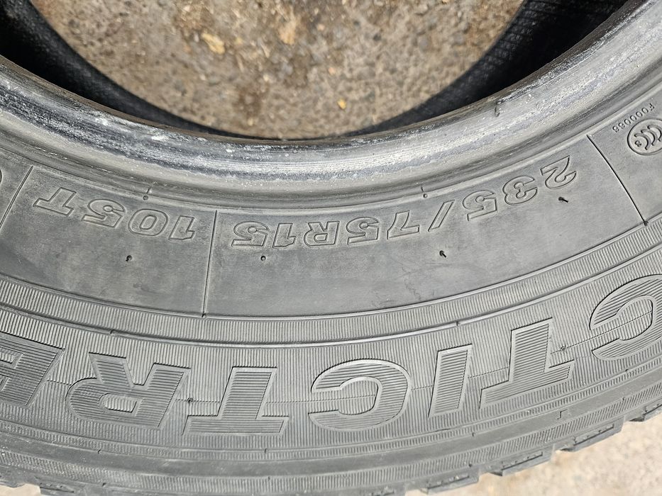 Шины 235/75 R15 Maxxis