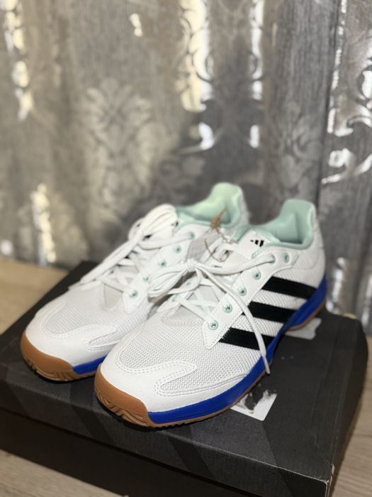 Adidas Stabil Jr.