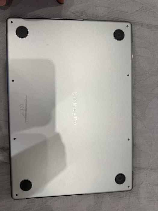Продам MacBook Pro 14
