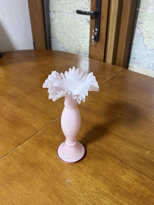 Стеклянная ваза