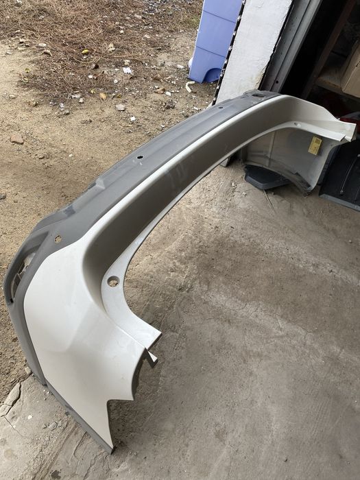 Бампер для Субару Форестер 2019 белый