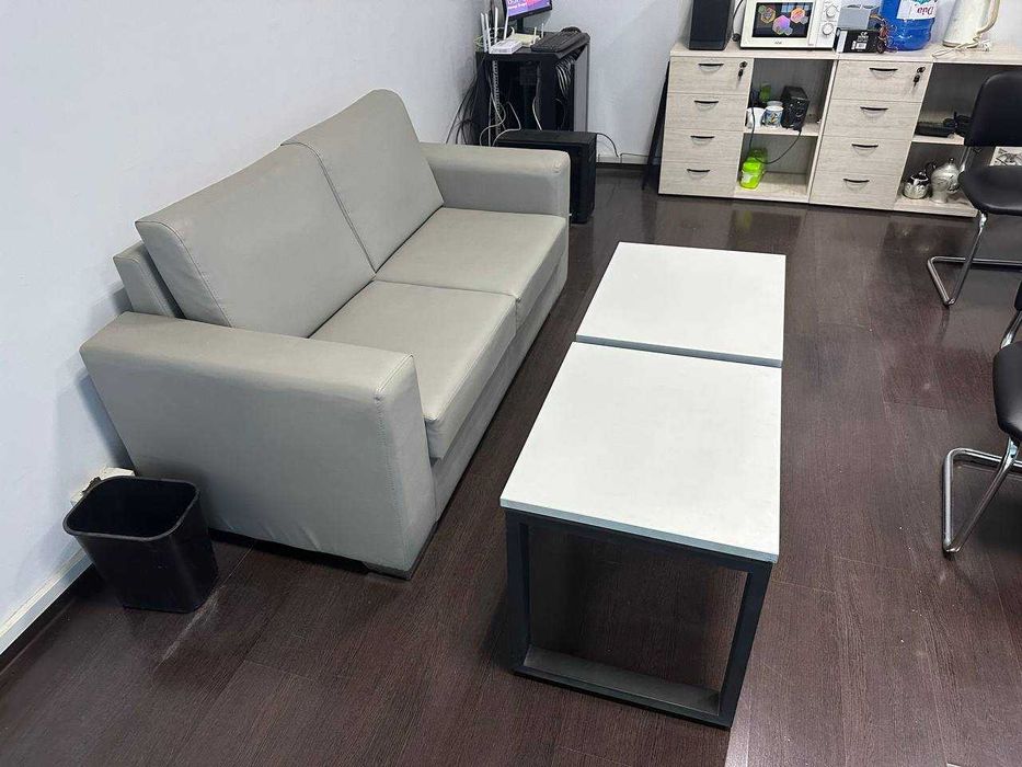 Продается офисная мебель в отличном состоянии