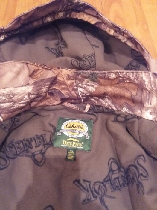 Costum Cabelas vreme rece