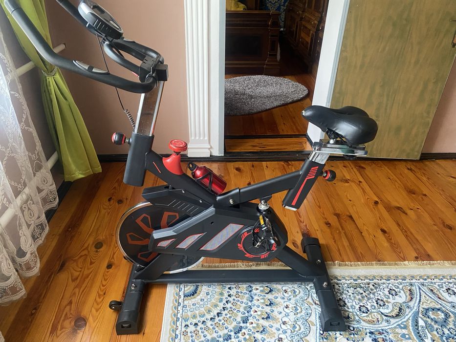 велотренажер почти новая