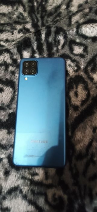 Телефон Samsung a12