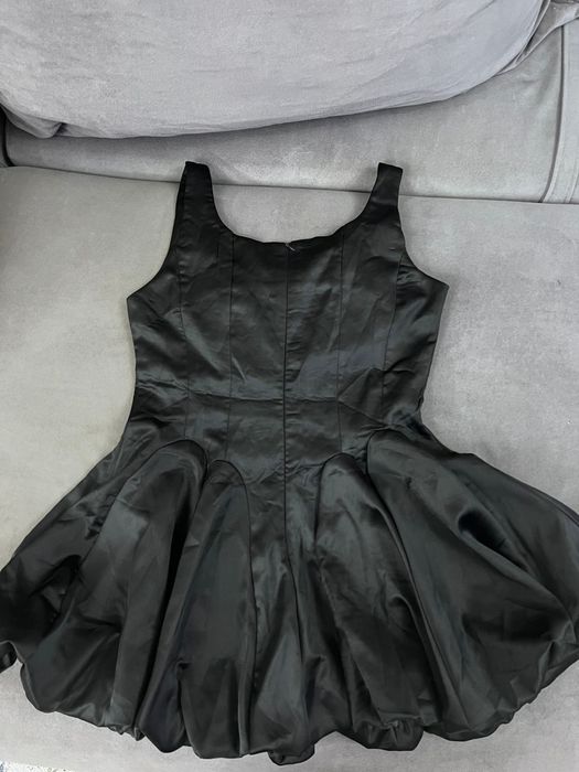 Продам платье новое