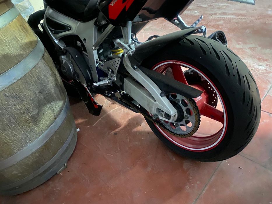 Yamaha R600 an 2002