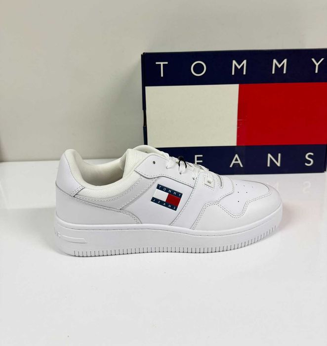 Tommy Jeans Retro Basket Essential