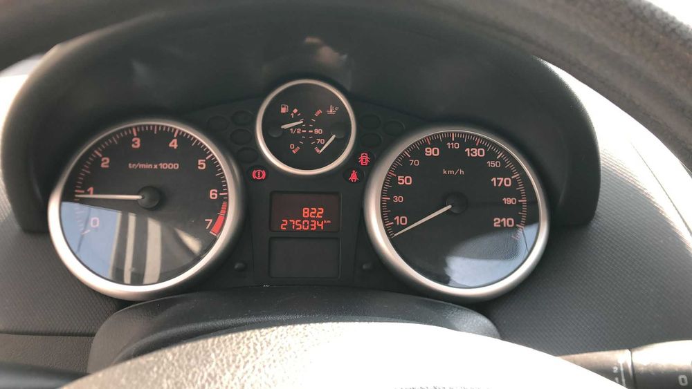 Peugeot 207 Peugeot 207 Visiniu, 2011, 1400cmc, GPL + benzina EURO 5