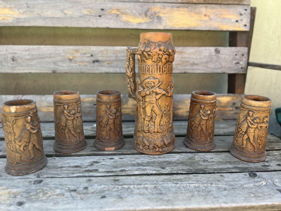 Set carafă și halbe nemțești