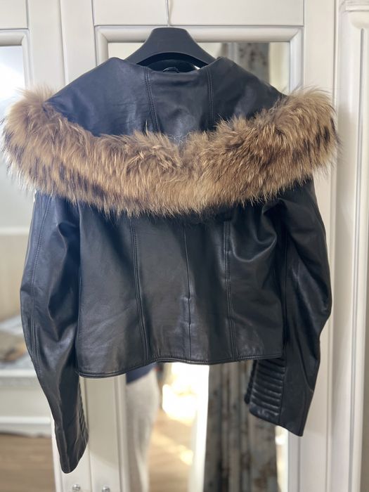 Geaca din piele naturala cu blana
