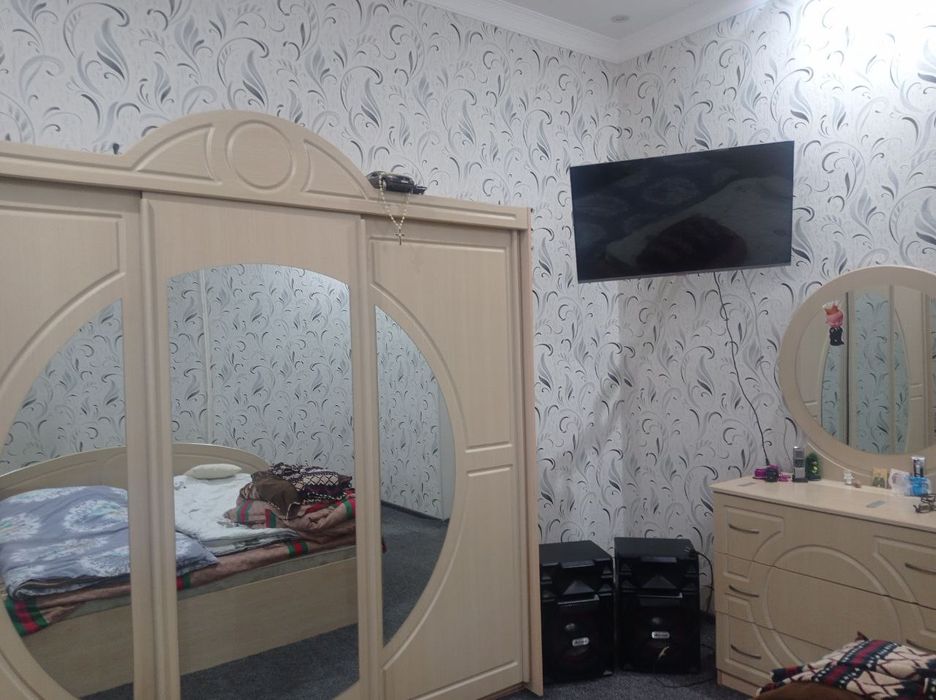 Продается двухэтажный дом.со всеми удобствами.Заходи и живи