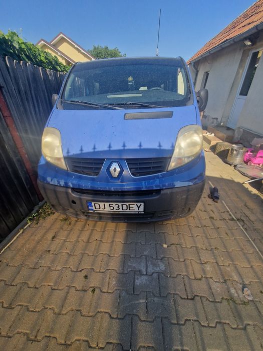 Renault trafic 8+1  2.5