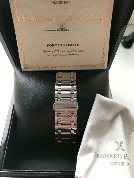 Часы швейцарские