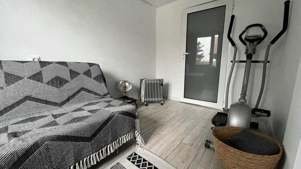 Масивна къща в село Вискяр