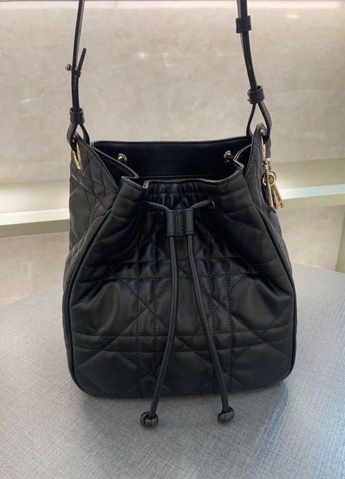 Чанта new Christian Dior ,LV