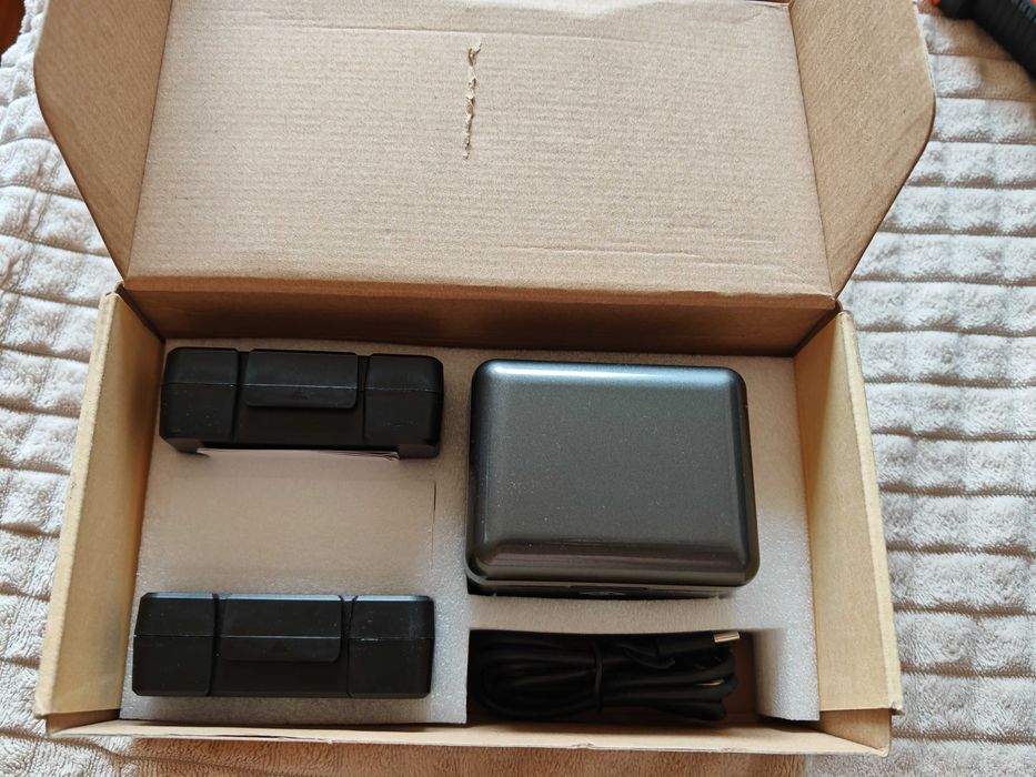 POEOSAS зарядно с 2 батерии 2500 mAh за Insta360 X4
