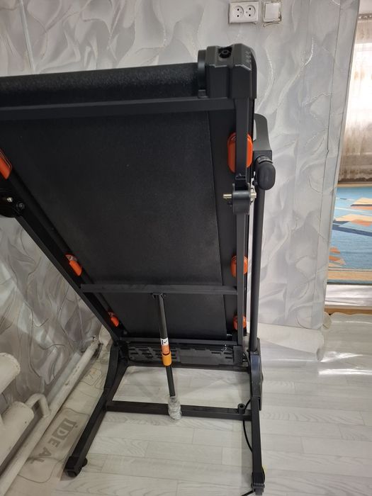 Продаётся беговая дорожка