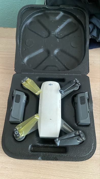 Дрон DJI SPARK поломанный
