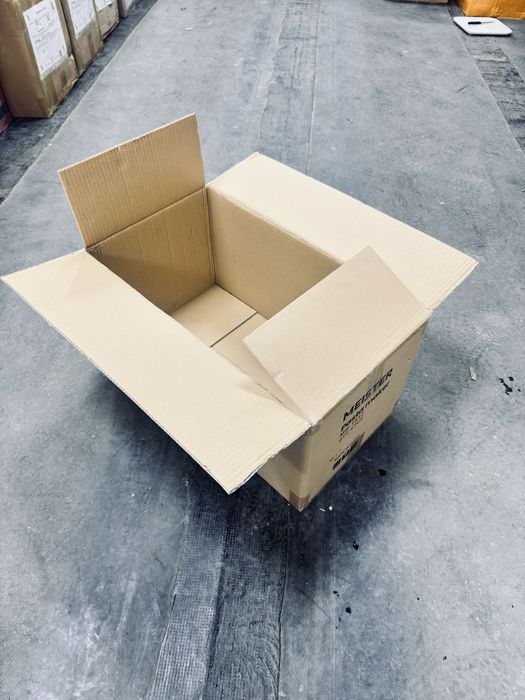 Коробки картонные