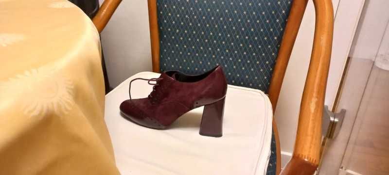 Pantofi Geox din piele foarte fina ,38