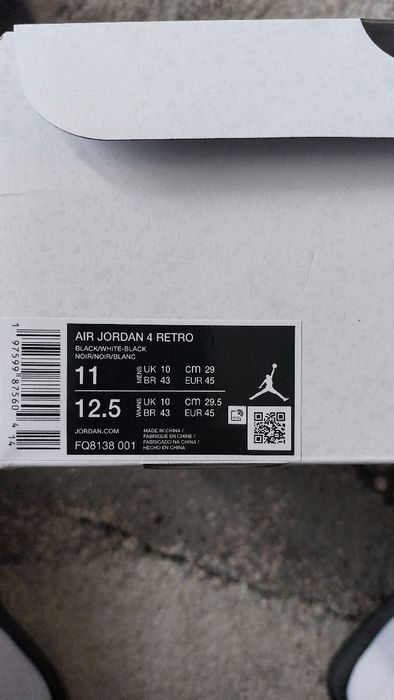Air Jordan 4  White Thunder