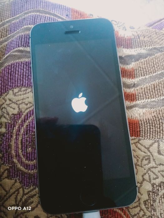 Продам iPhone 5S