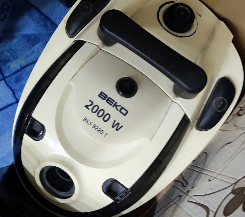 Продам пылесос Beko BKS 9220 T
