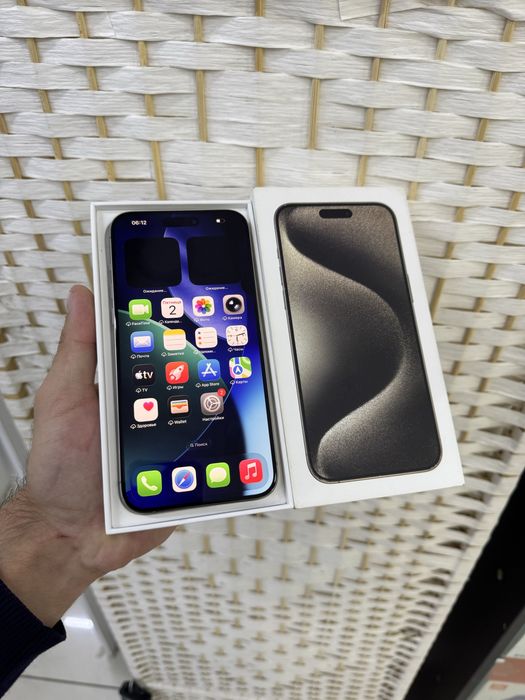 Продам Телефон Айфон 15 Pro Max 256
