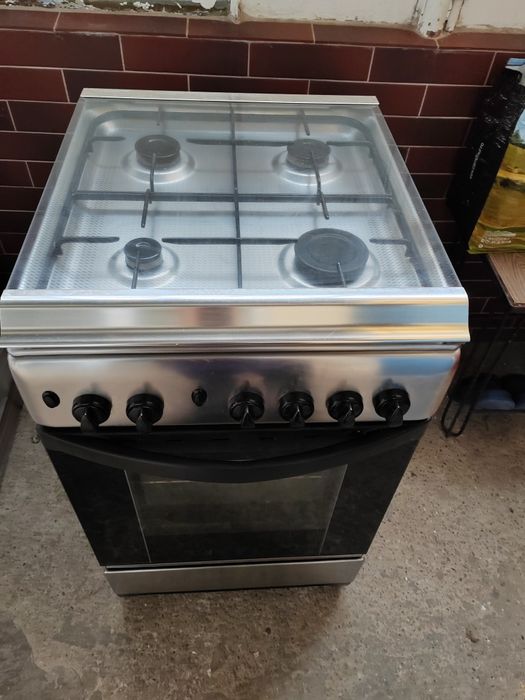 Aragaz Indesit inox perfect  funcțional