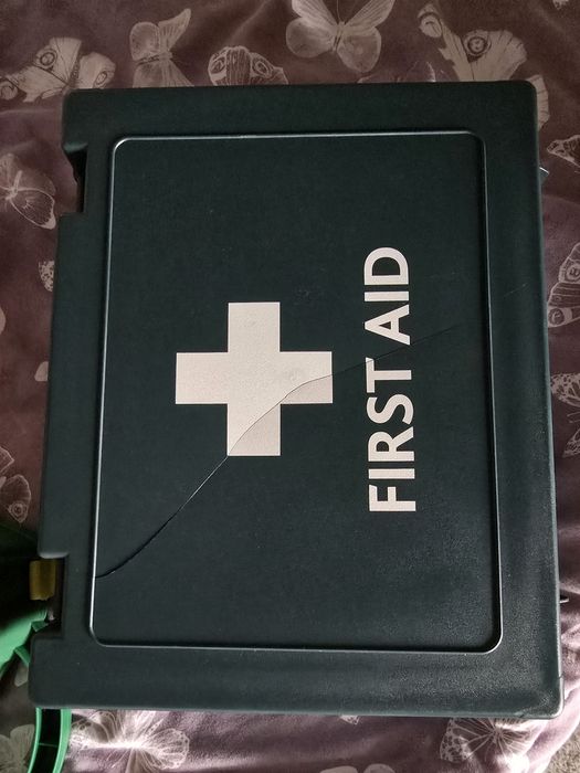 Професионална аптечка за 50 души – Reliance Medical