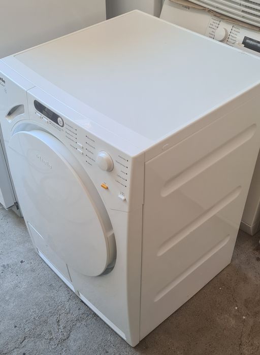 Сушилня Miele T7744C 6кг Пчелна пита