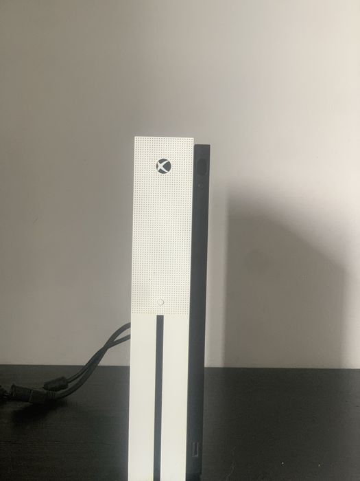 Xbox one s cu 5-10 jocuri