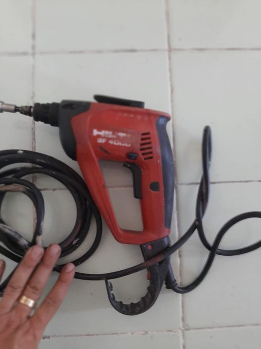 Hilti filetanta rigips sf4000