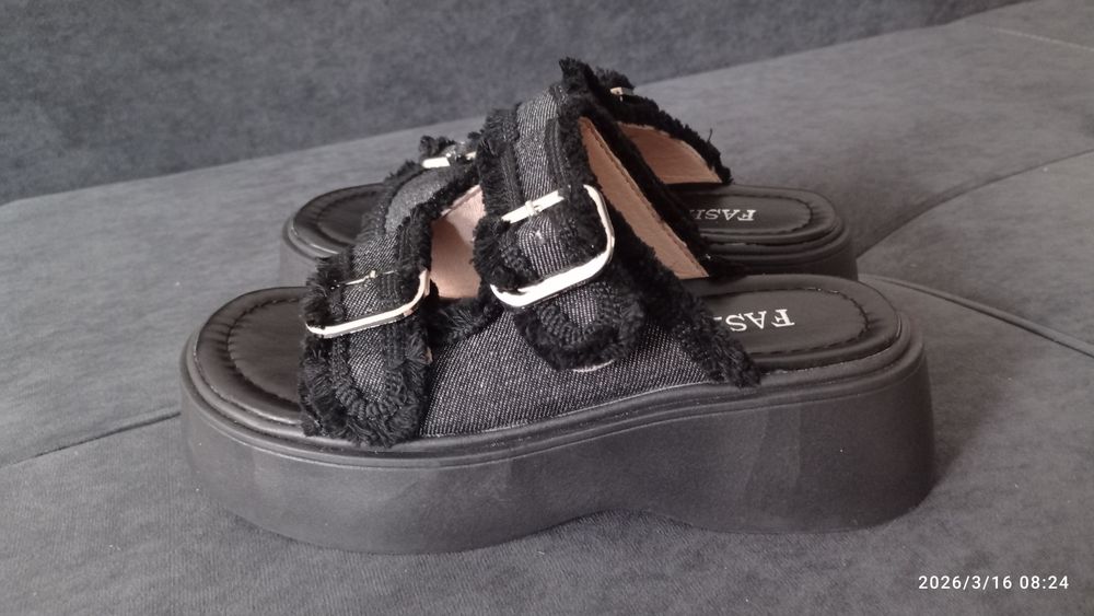 Продается летняя обувь