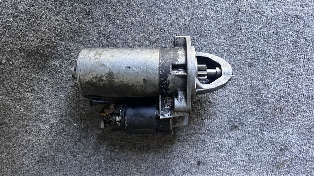 Мерседес 124 . 190 стартер на 102 мотор