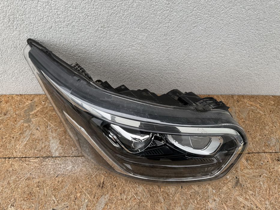 Far dreapta Ford Transit Facelift Bi Xenon HID + drl LED Original Euro