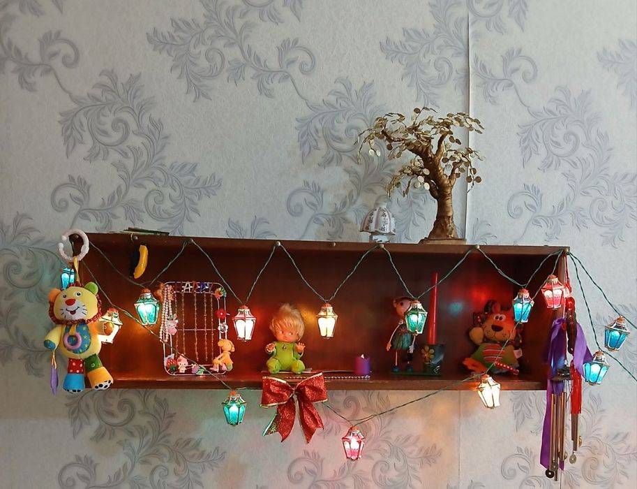 Продам книжняю полку