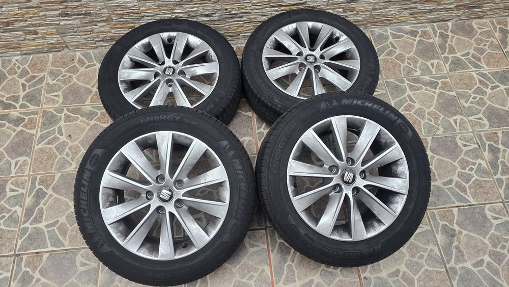Jante aliaj 5x112 anvelope 205 55 r16 Seat Leon VW golf Skoda octavia