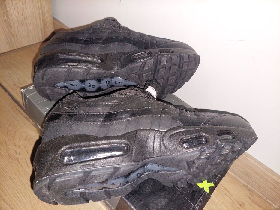 Продават се нови маратонки NIKE AIR MAX