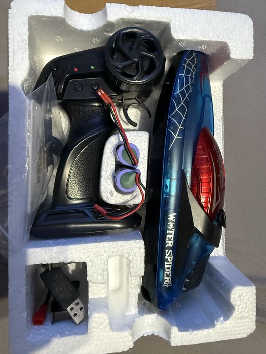 Електрическа лодка Deerc Spider DE819 High Speed Racing Boat 2.4G Remote Control EXC RC