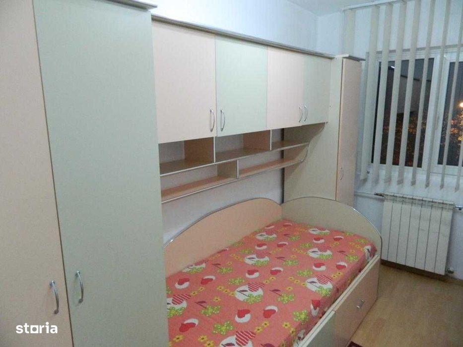 Apartament 3 camere de închiriat Rogerius