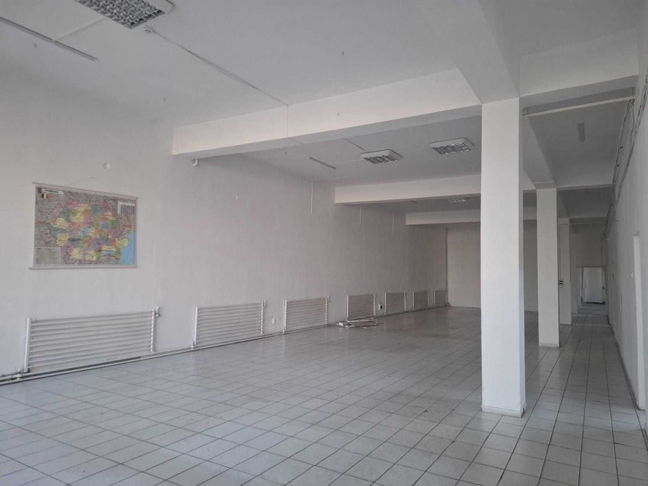 Inchiriez spatiu comercial