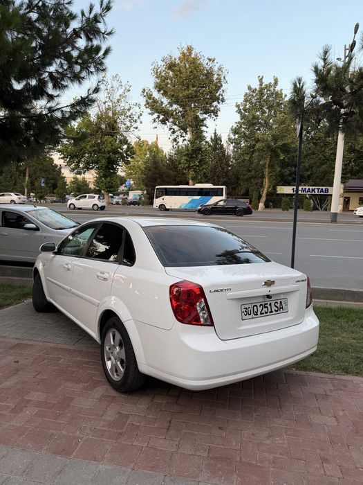 Lacetti lasetti 2013 1.6 avtamat