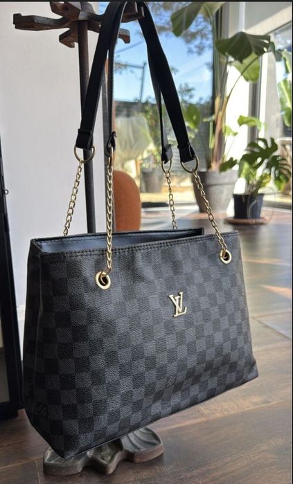 Poșete dama LV în stoc