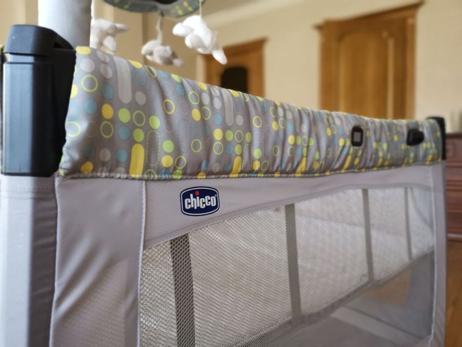 Кроватка-манеж Chicco