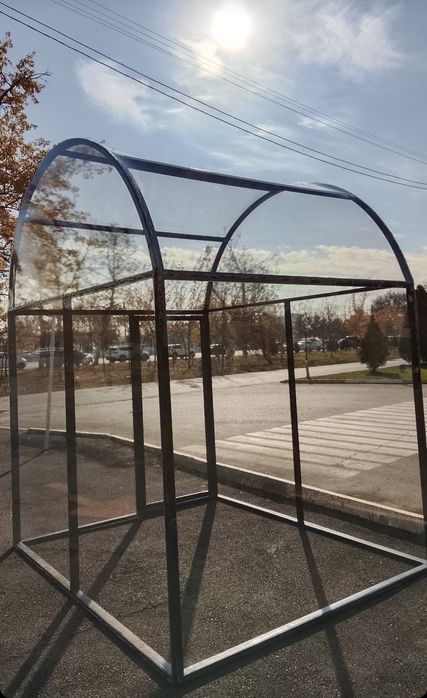 Prazrachniy kapsula ustanovka