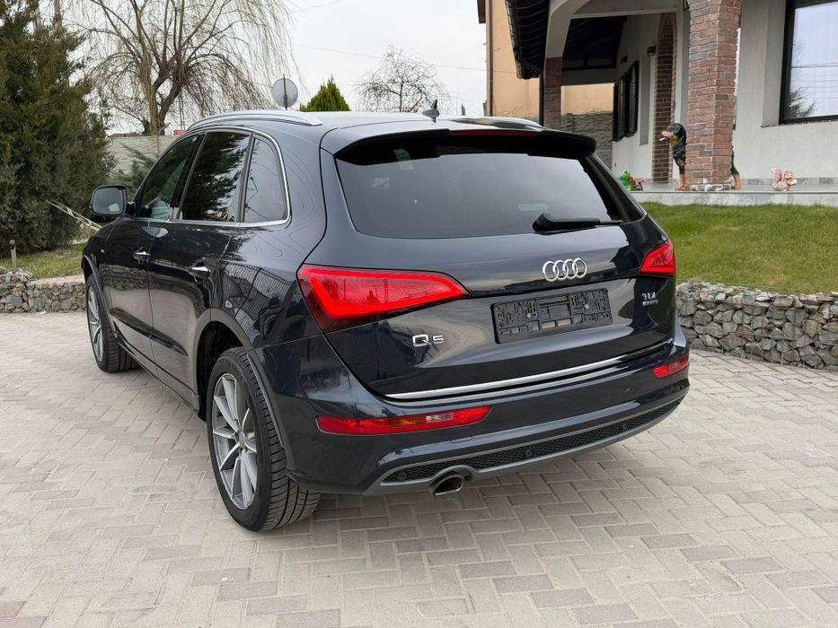 Audi Q5 S-line / facelift / 2.0 d / 190 cp / euro 6 / 4x4 / Impecabil